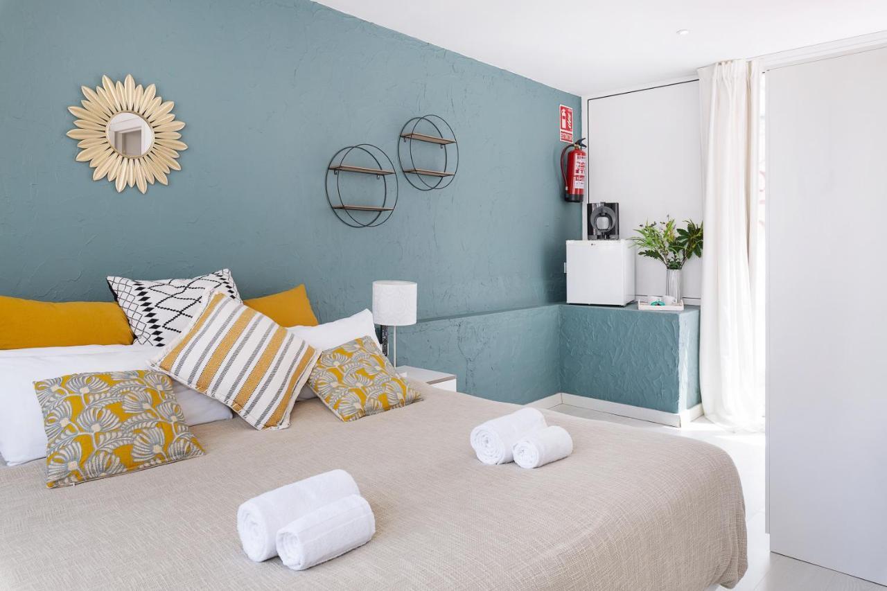 Sitgesnextdoor Bed & Breakfast Luaran gambar