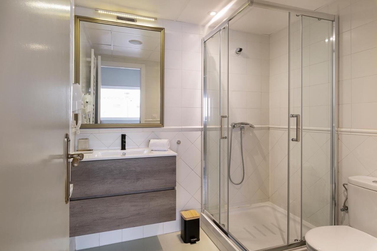 Sitgesnextdoor Bed & Breakfast Luaran gambar